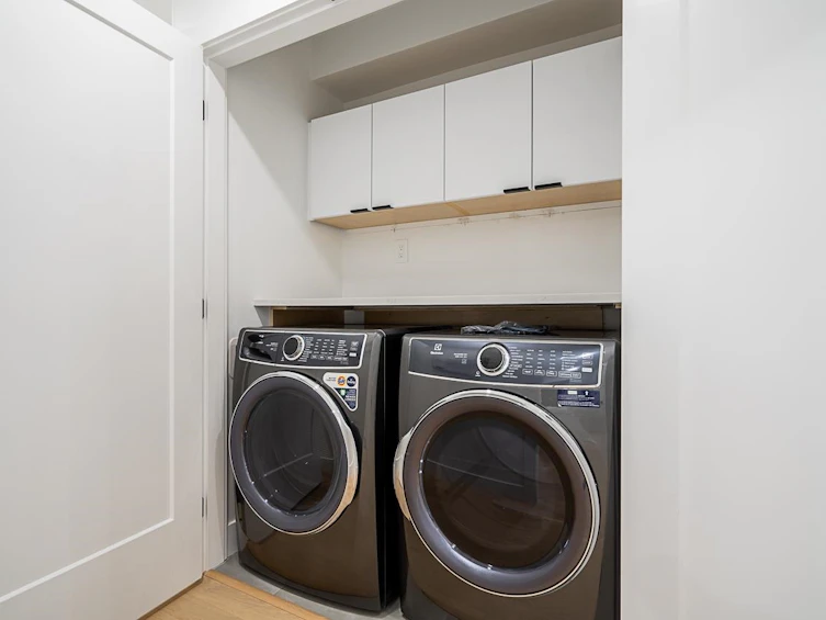 2-2715 E Pender Street, Vancouver, BC, V5K 2B9 - 23
