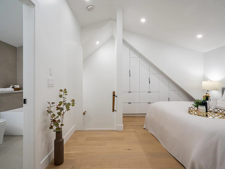 2-2715 E Pender Street, Vancouver, BC, V5K 2B9 - 26