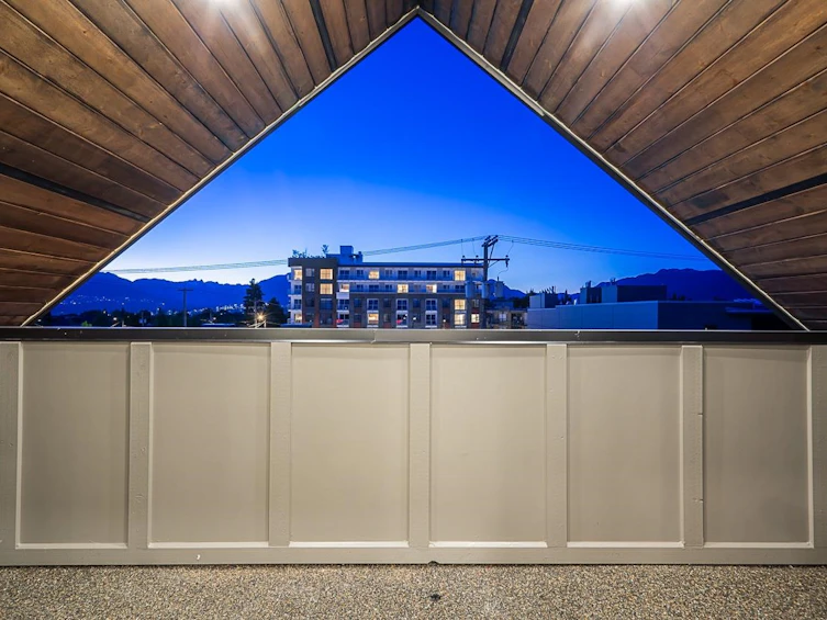 2-2715 E Pender Street, Vancouver, BC, V5K 2B9 - 29