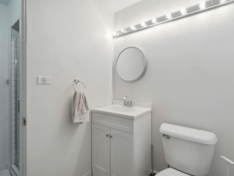 1245 W 54th Avenue, Vancouver, BC, V6P 1N5 - 32