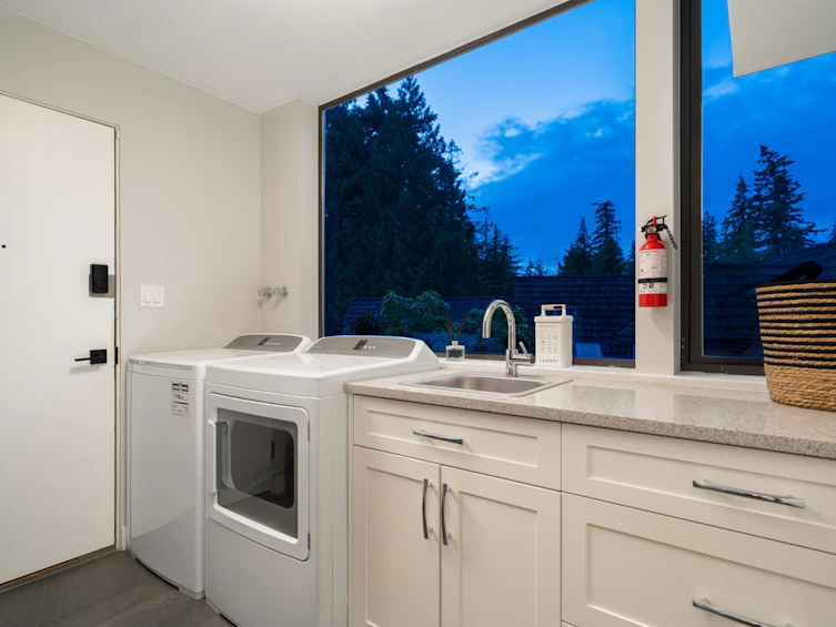 5132 Alderfeild Place, West Vancouver, BC, V7W 2W7 - 14