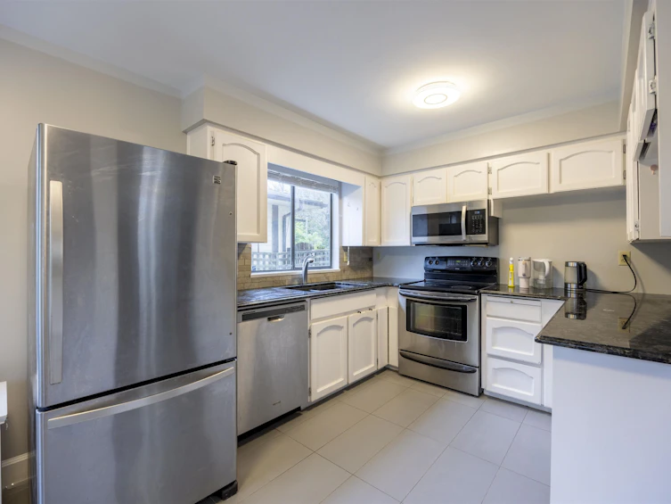 14948 20 Avenue, Surrey, BC, V4A 6T8 - 10