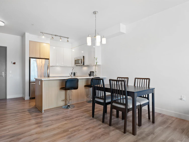 307-1201 W 16th Street, North Vancouver, BC, V7P 1R5 - 21