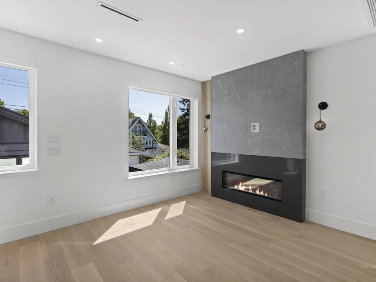 2338 E 4th Avenue, Vancouver, BC, V5N 1L1 - 6
