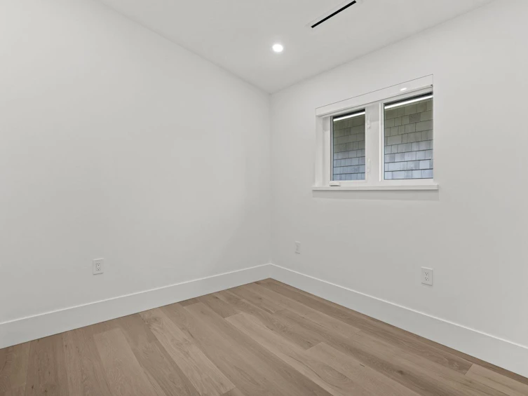 2340 E 4th Avenue, Vancouver, BC, V5N 1L1 - 15