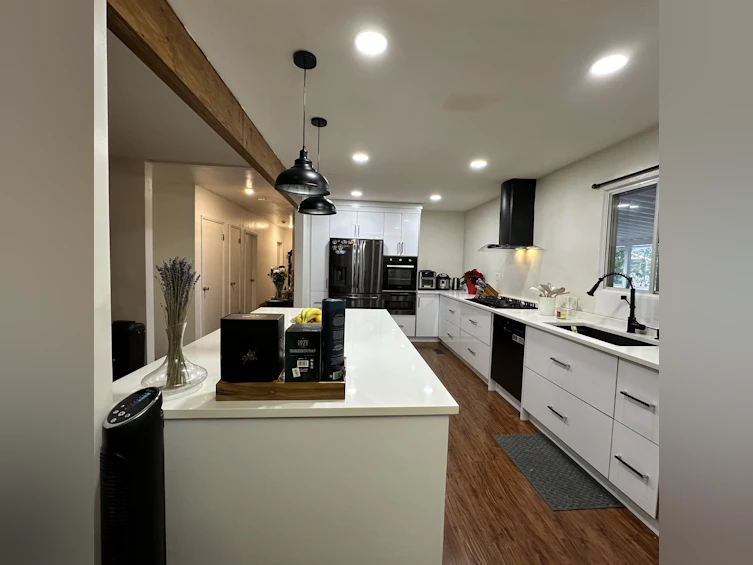 2541 Austin Avenue, Coquitlam, BC, V3K 3S2 - 11
