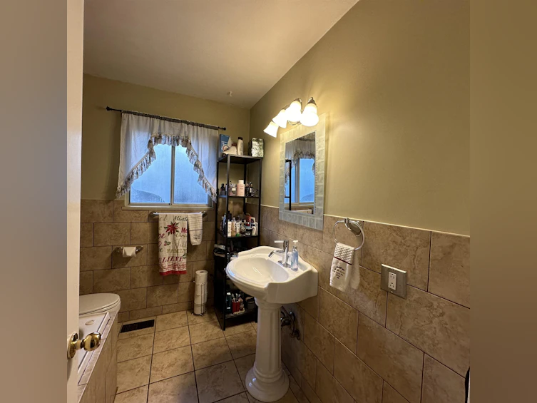 2541 Austin Avenue, Coquitlam, BC, V3K 3S2 - 27