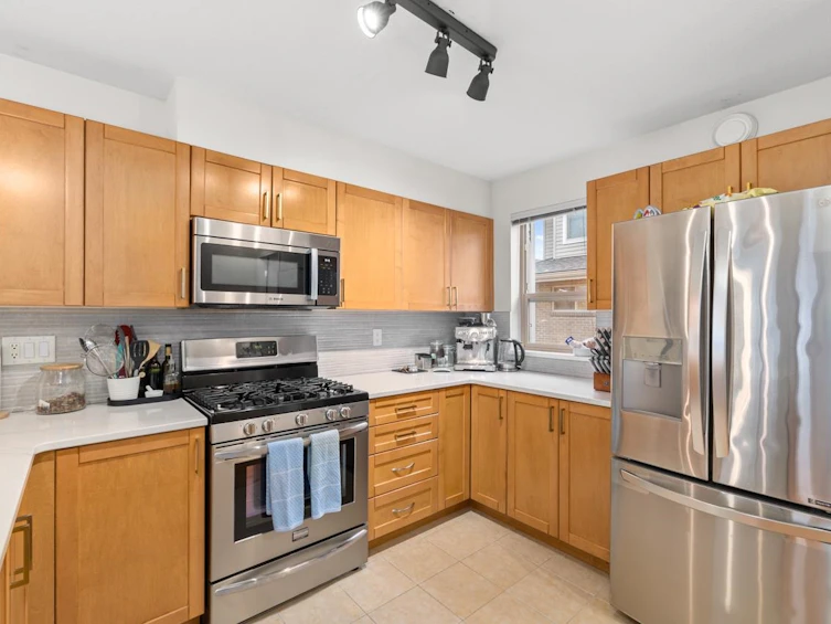 208-2432 Welcher Avenue, Port Coquitlam, BC, V3C 1X7 - 15