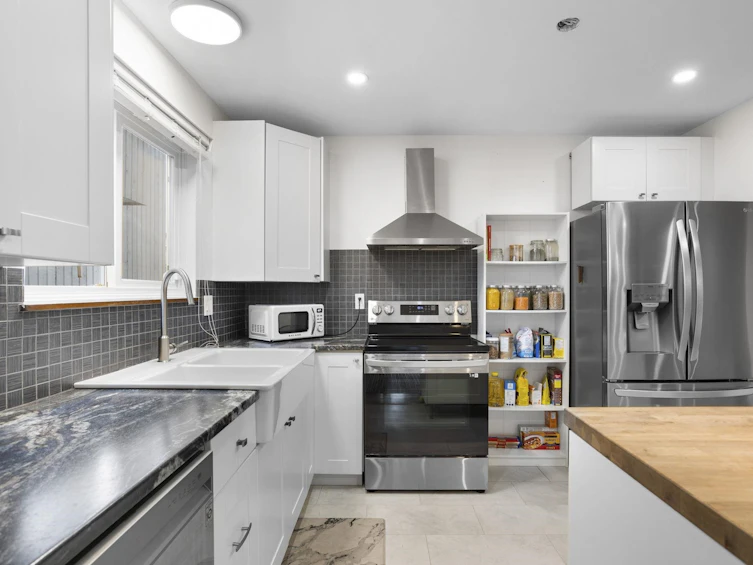8542 Mccutcheon Avenue, Chilliwack, BC, V2P 7K7 - 15