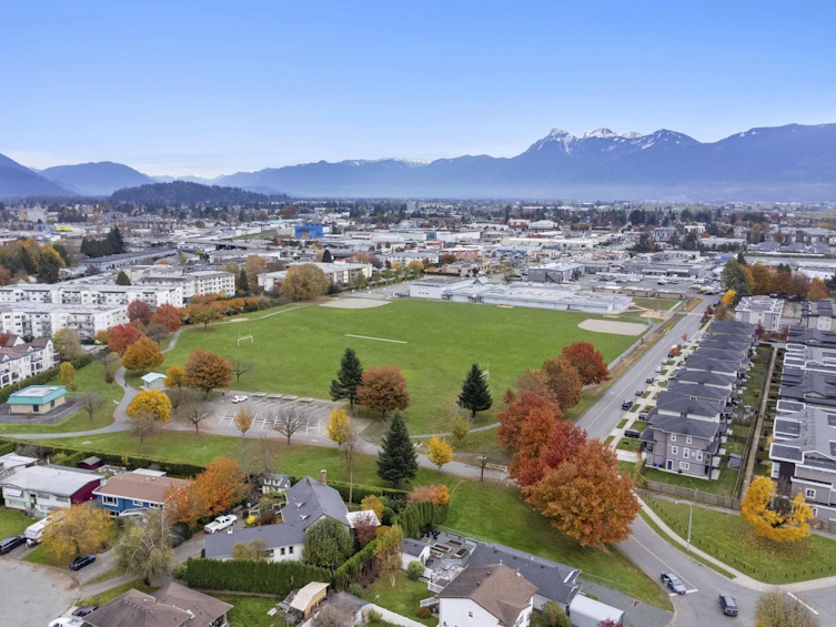 8542 Mccutcheon Avenue, Chilliwack, BC, V2P 7K7 - 39