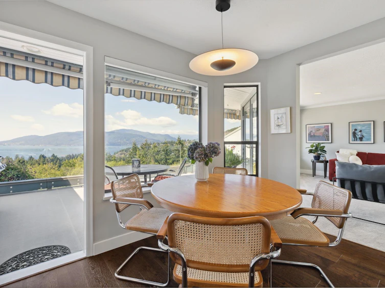 5307 Aspen Drive, West Vancouver, BC, V7W 3C8 - 9