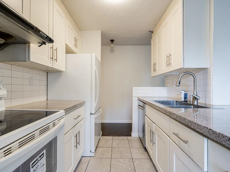 206-620 Seventh Avenue, New Westminster, BC, V3M 5T6 - 8