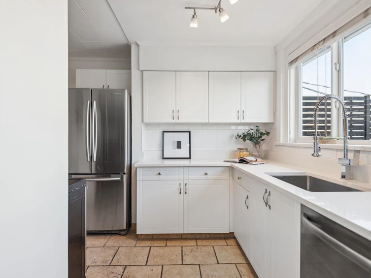20 Sea Avenue, Burnaby, BC, V5B 3W6 - 12