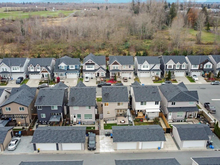 27076 35b Avenue, Langley, BC, V4W 0C3 - 39