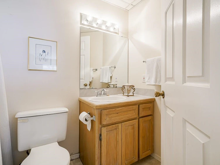 15452 Victoria Avenue, Surrey, BC, V4B 1H3 - 26