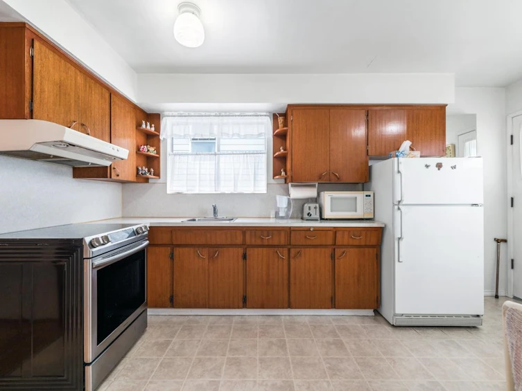 6349 Dumfries Street, Vancouver, BC, V5P 3B5 - 7