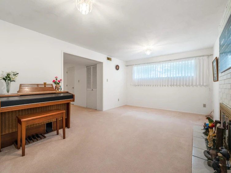 6349 Dumfries Street, Vancouver, BC, V5P 3B5 - 24