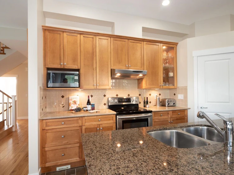 64 Maple Drive, Port Moody, BC, V3H 0A7 - 9