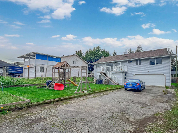 13542 64 Avenue, Surrey, BC, V3W 1Y3