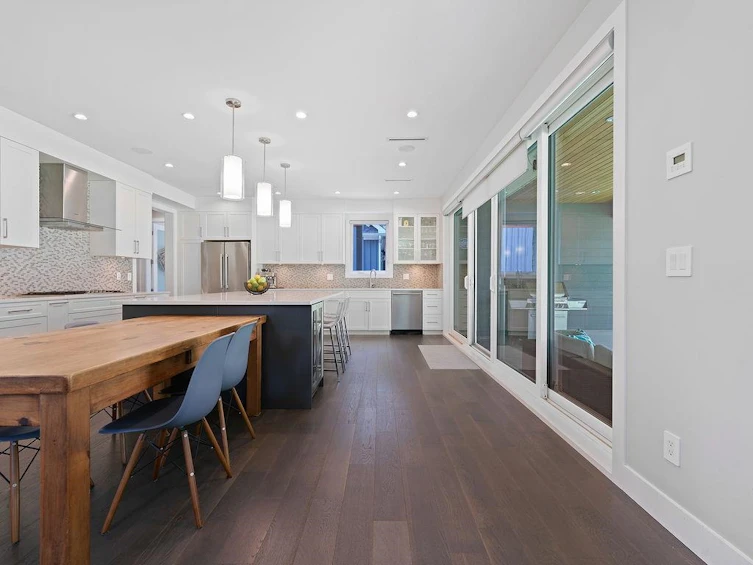 1572 Coleman Street, North Vancouver, BC, V7K 1W8 - 11