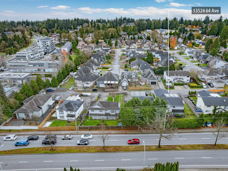 13524 64 Avenue, Surrey, BC, V3W 1Y3 - 9