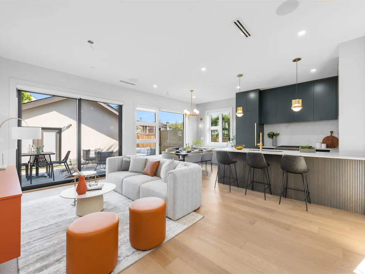 1-1067 E 14th Avenue, Vancouver, BC, V5T 2P1 - 3