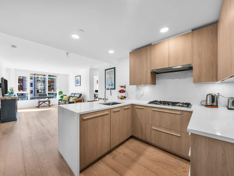 306-2707 Library Lane, North Vancouver, BC, V7J 0C6 - 2