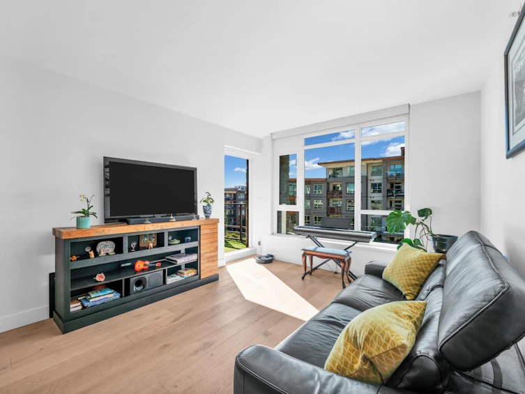306-2707 Library Lane, North Vancouver, BC, V7J 0C6 - 9