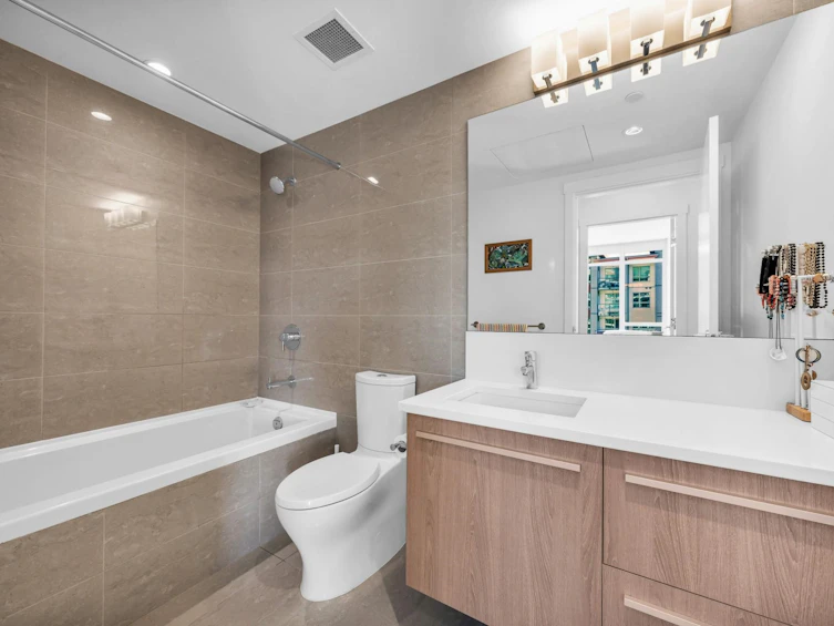 306-2707 Library Lane, North Vancouver, BC, V7J 0C6 - 17