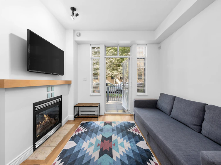 116-2628 Yew Street, Vancouver, BC, V6K 4T4 - 4