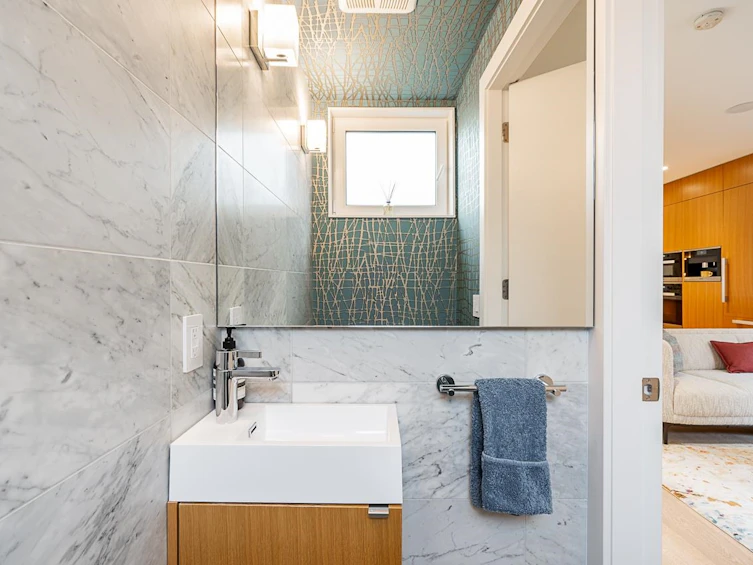 7-3730 Edgemont Boulevard, North Vancouver, BC, V7R 2P7 - 11