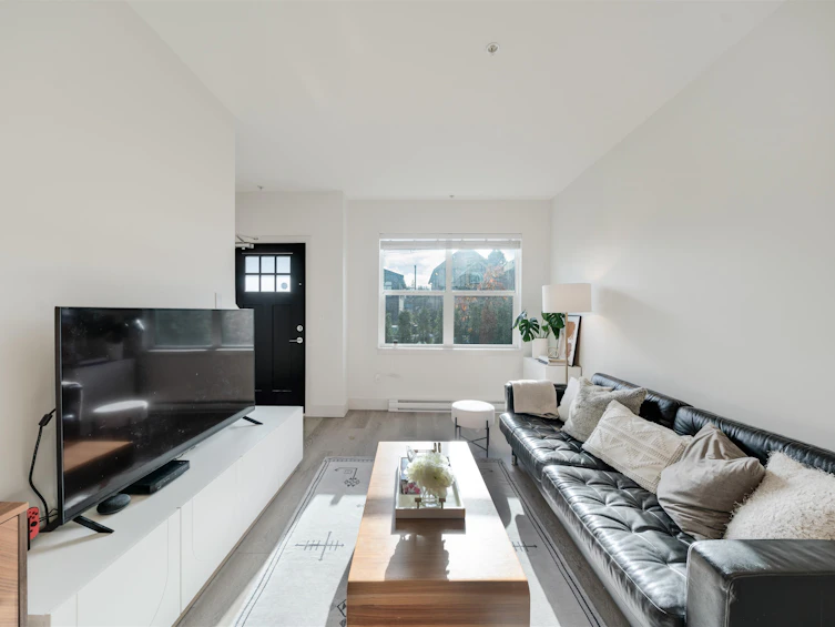 205-6933 Arcola Street, Burnaby, BC, V5E 0C4 - 3