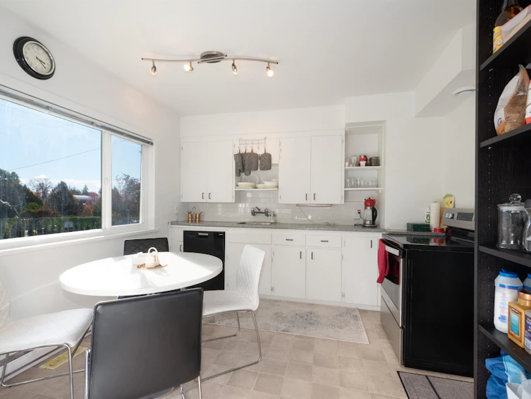356 W 23rd Street, North Vancouver, BC, V7M 2B5 - 8
