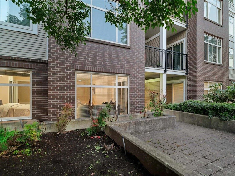 L106-13555 Gateway Drive, Surrey, BC, V3T 0B5 - 24