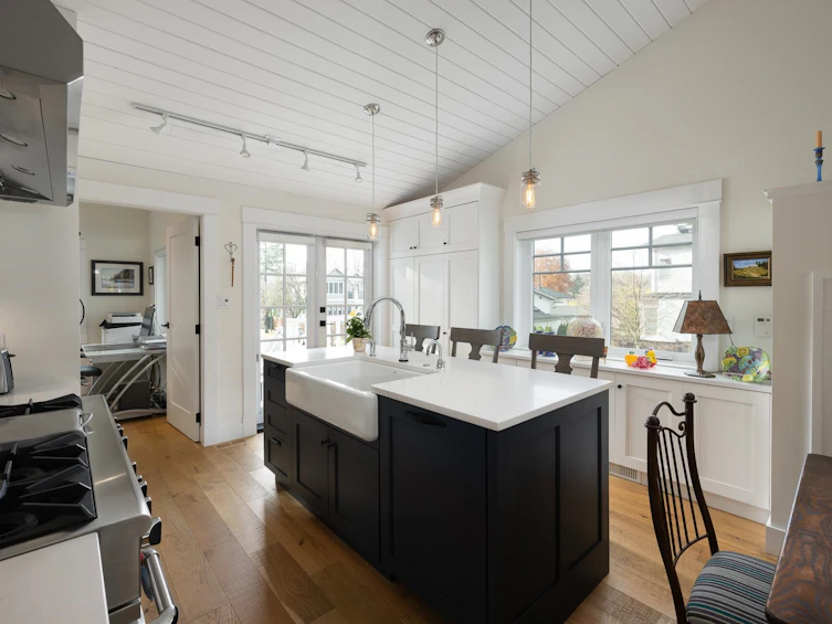 3696 W 2nd Avenue, Vancouver, BC, V6R 1J7 - 11