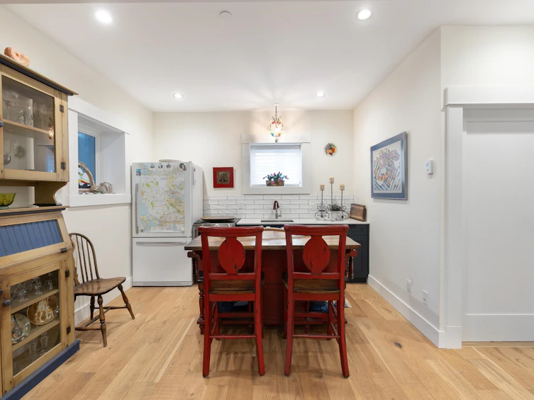 3696 W 2nd Avenue, Vancouver, BC, V6R 1J7 - 30