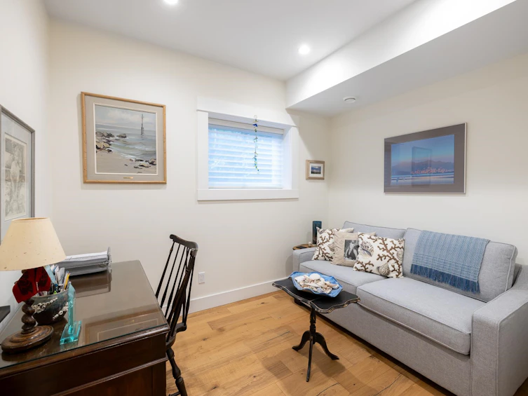 3696 W 2nd Avenue, Vancouver, BC, V6R 1J7 - 31