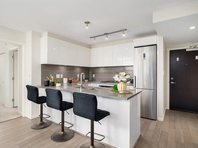 607-6658 Dow Avenue, Burnaby, BC, V5H 0C7 - 6