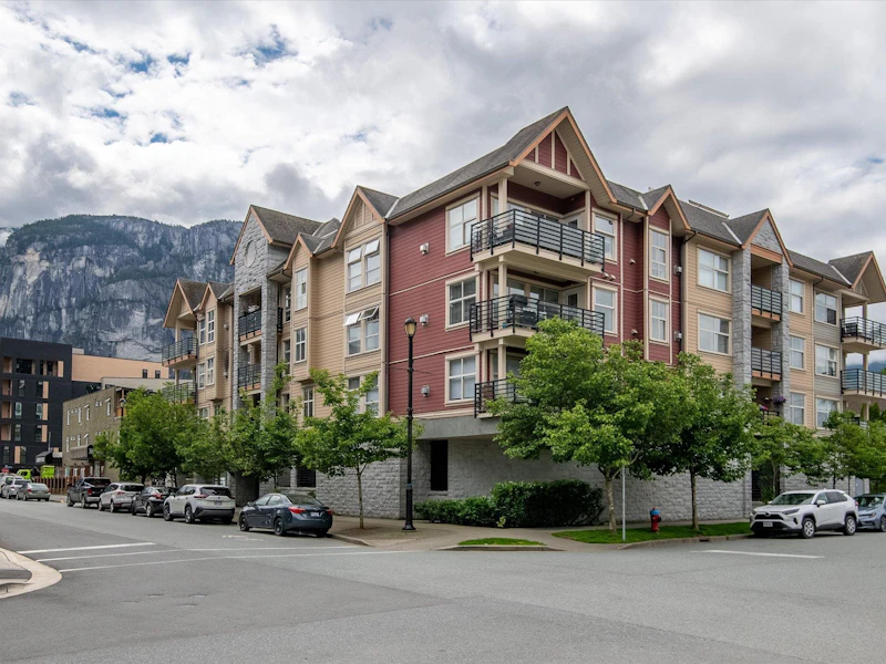307 - 1310 Victoria Street, Squamish BC V8B 0C3