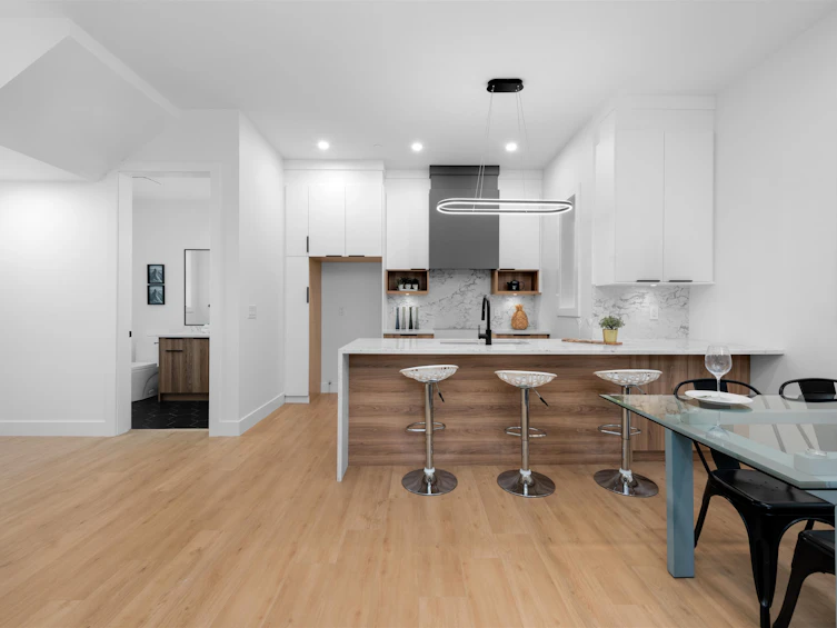 1-1160 Rossland Street, Vancouver, BC, V5K 4A1 - 4