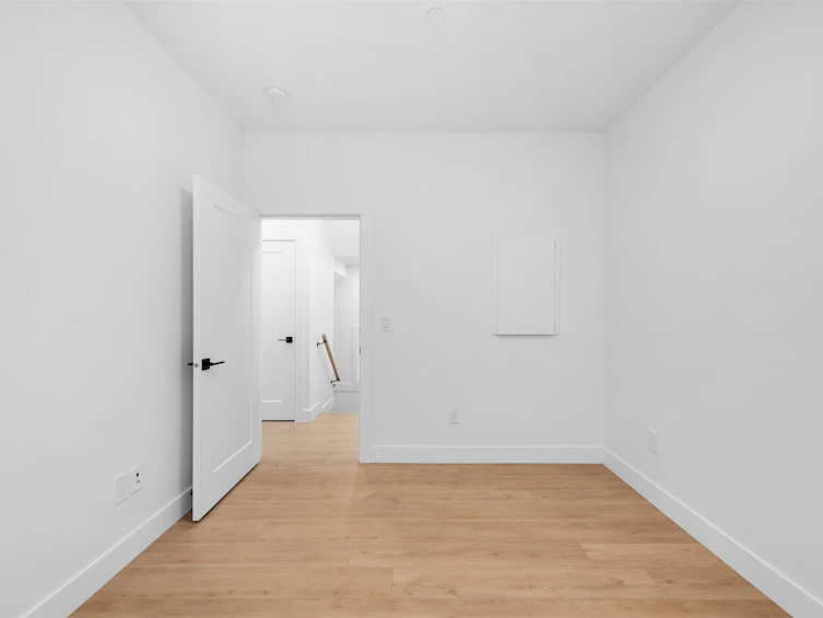 1-1160 Rossland Street, Vancouver, BC, V5K 4A1 - 15