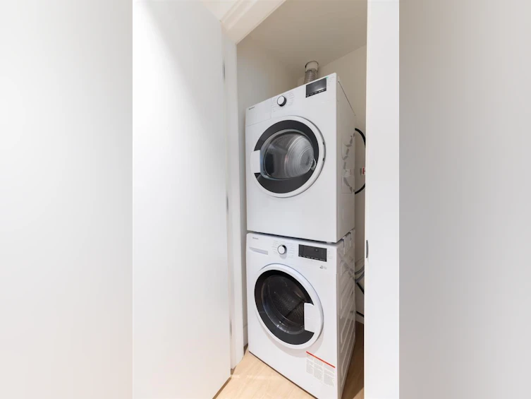 202-2235 E Broadway, Vancouver, BC, V5N 1W8 - 13