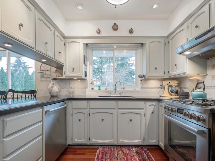 5495 Bakerview Drive, Surrey, BC, V3S 1A6 - 9