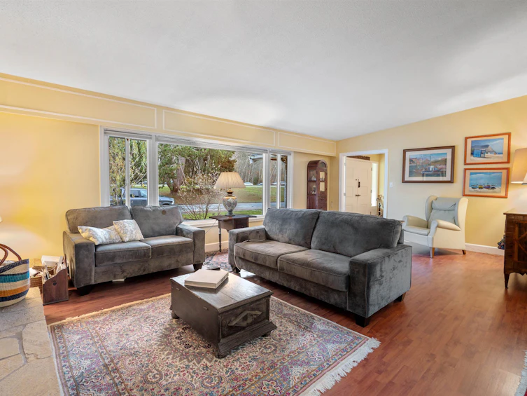 4450 Salish Drive, Vancouver, BC, V6N 3M8 - 2