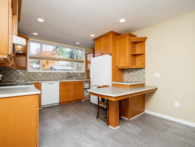 254 W Windsor Road, North Vancouver, BC, V7N 2N1 - 9