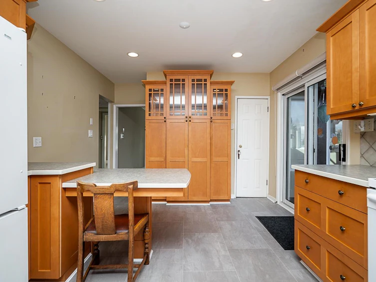 254 W Windsor Road, North Vancouver, BC, V7N 2N1 - 12