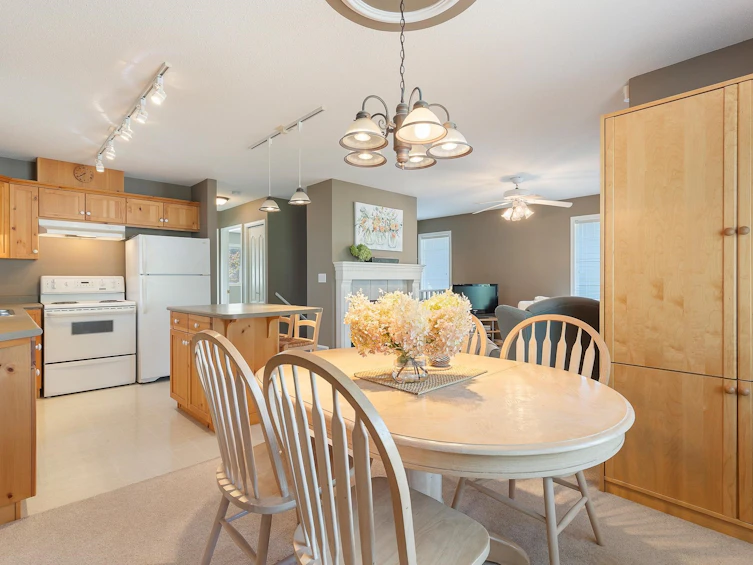 320 Spruce Street, Cultus Lake, BC, V2R 4Y7 - 15