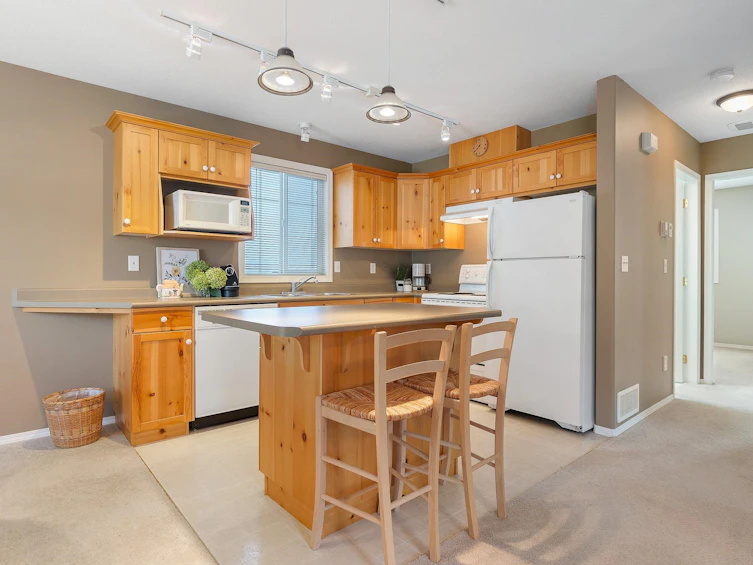 320 Spruce Street, Cultus Lake, BC, V2R 4Y7 - 5