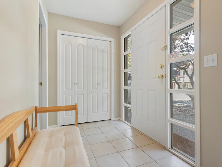 320 Spruce Street, Cultus Lake, BC, V2R 4Y7 - 9