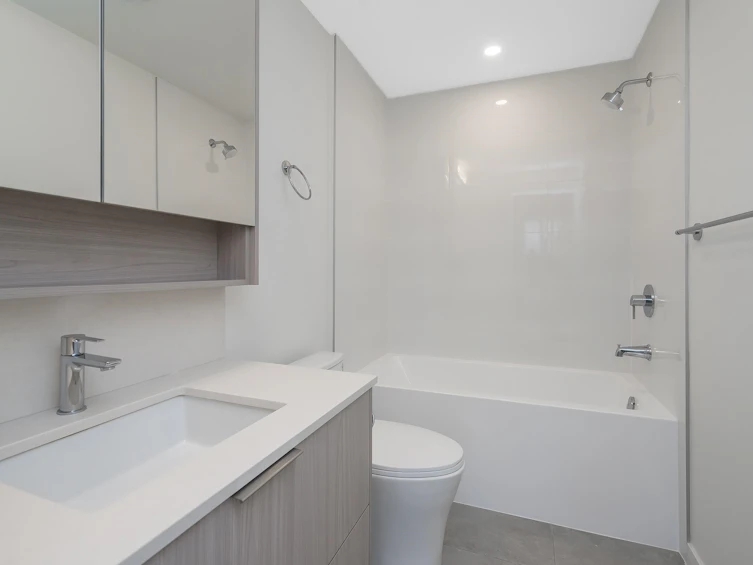 E414-10829 140 Street, Surrey, BC, V3R 0H4 - 23